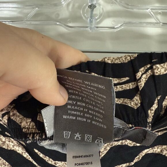 New Torrid Pants Women's 2R Black Beige Animal Print Pull On Wide Leg Lightweigh - Picture 8 of 12